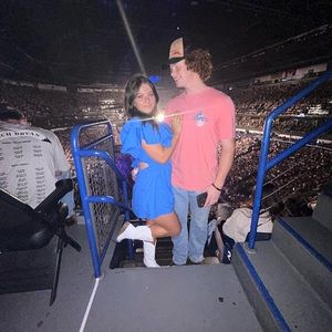 Meet your Posher, Stella